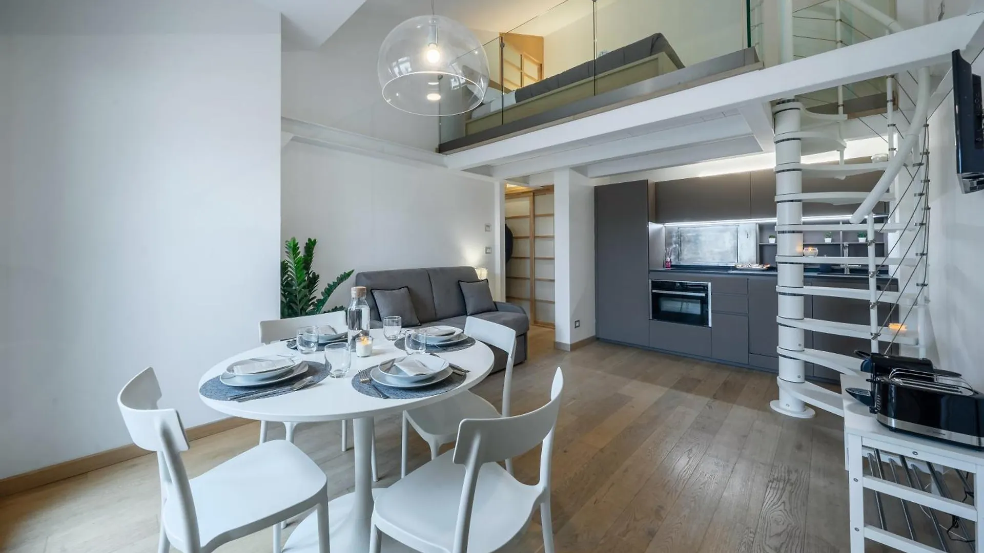 Luxury Flat And Free Parking Appartement Bologna Italië